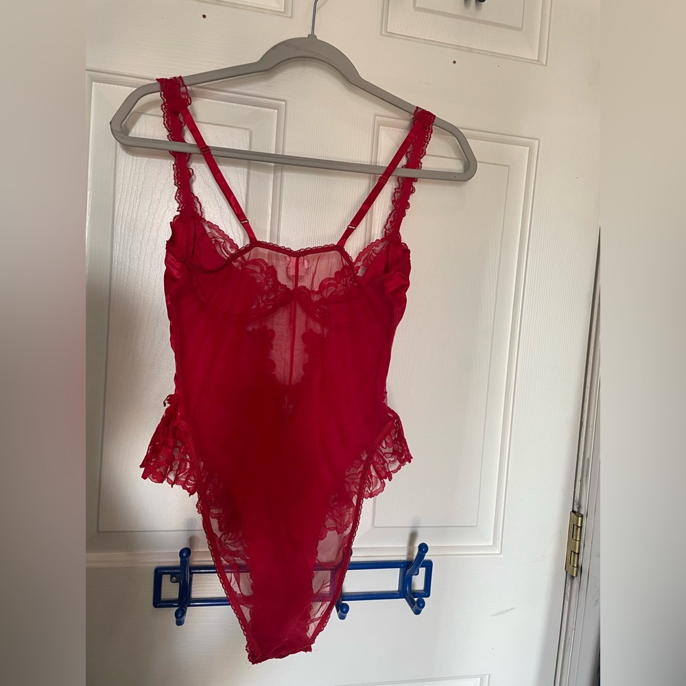 fredericks of hollywood red beaded lingerie - Picture 2 of 7